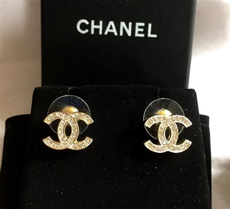 chanel diamond earrings cc price.